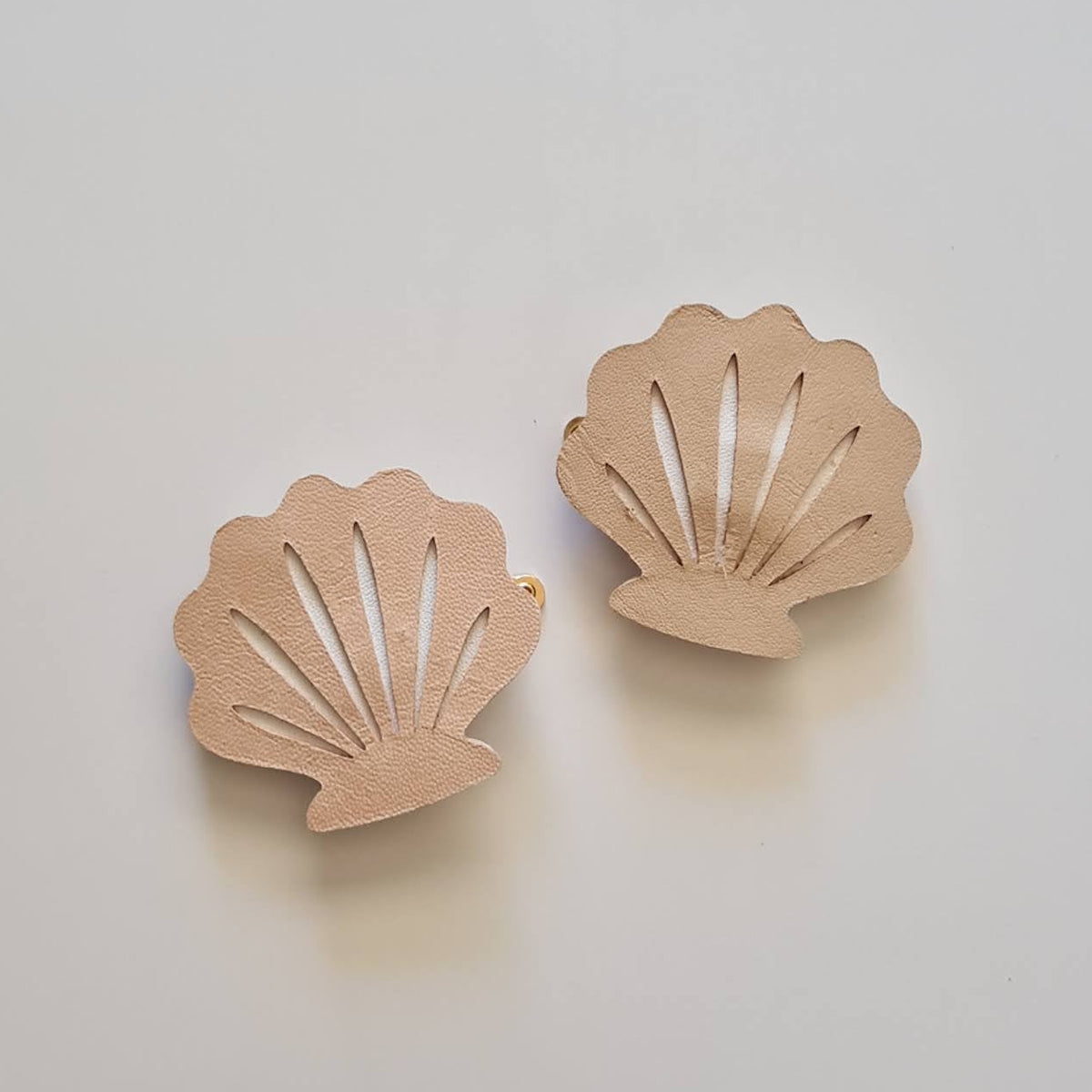 Petal Craft Seashell Clips